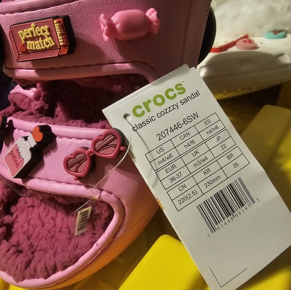 💕Cozy Comfort Crocs Classic Lined Clog in Rose Taffy (W6/M4)🌸 - Picture 6 of 10